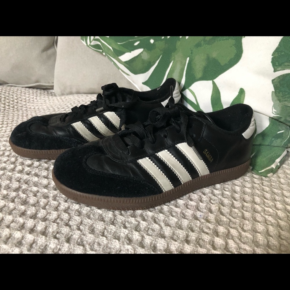 Adidas black Samba size 4.5 boys